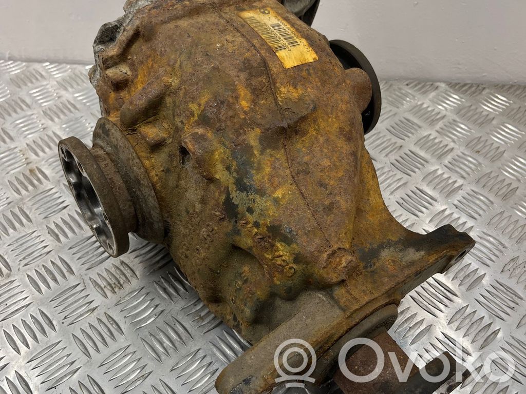 Rear differential   7560608
