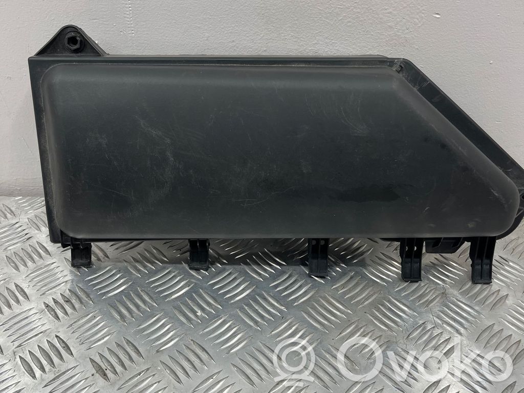 BMW 5 E60 E61 Cabin air micro filter cap 