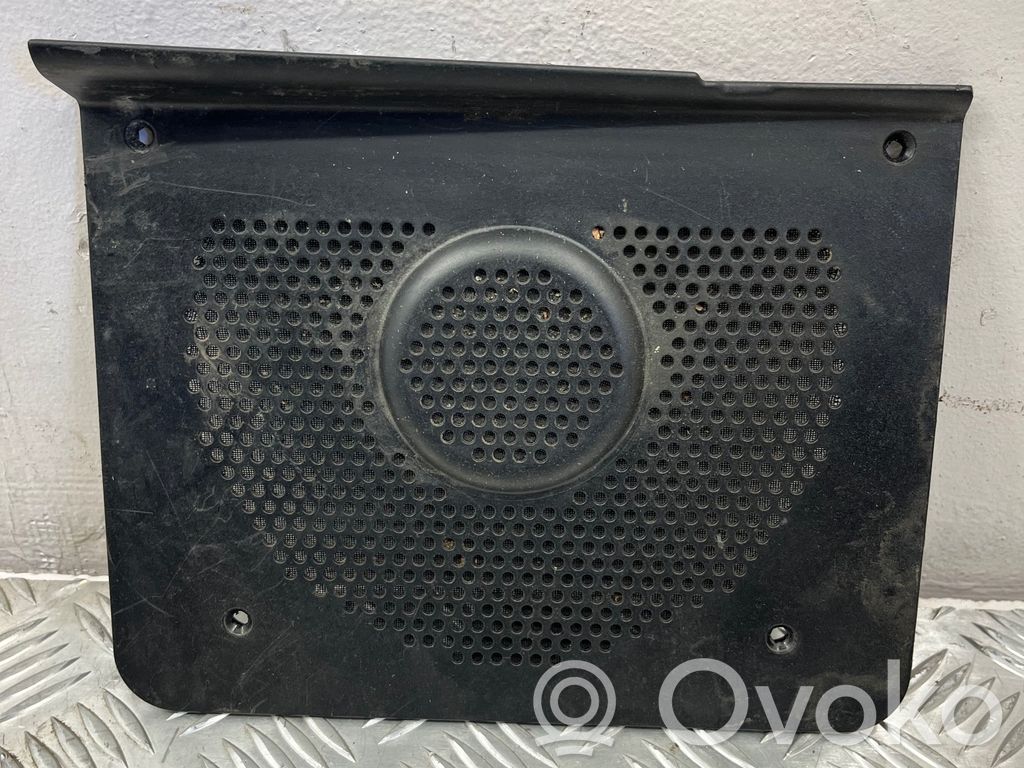 BMW 5 E60 E61 Subwoofera reste/apdare 