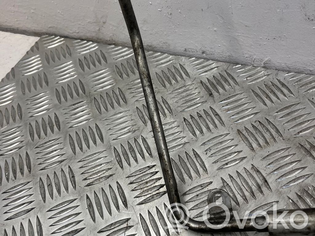 Power steering hose/pipe/line   6777286