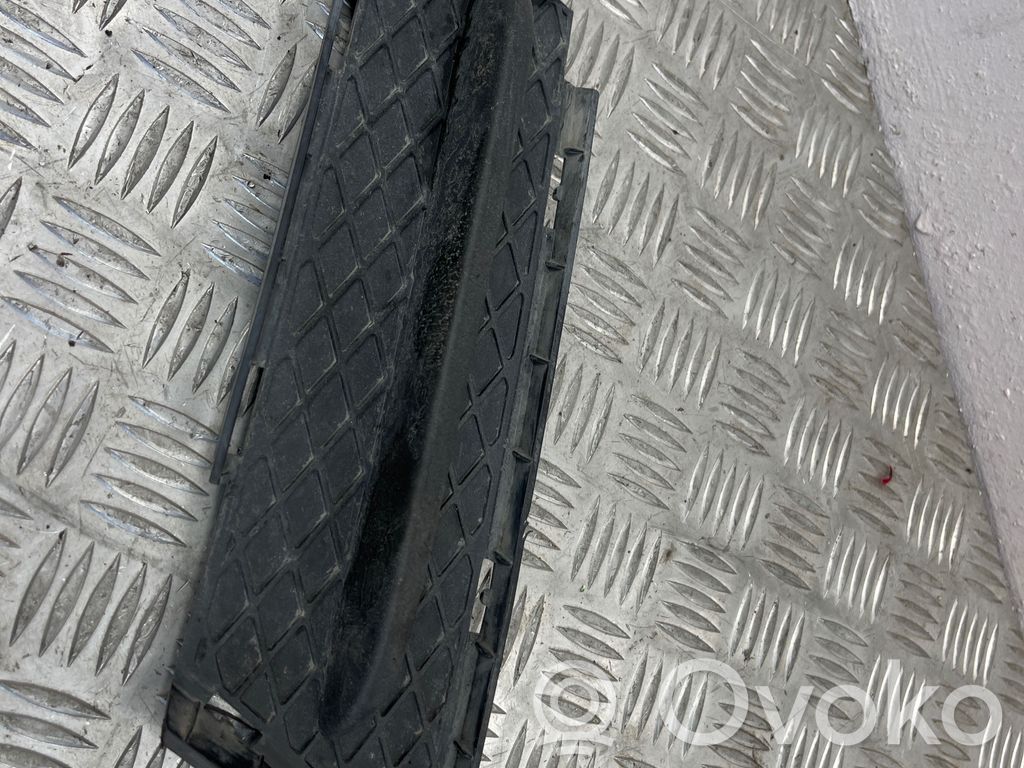 BMW 3 E90 E91 Front bumper lower grill 