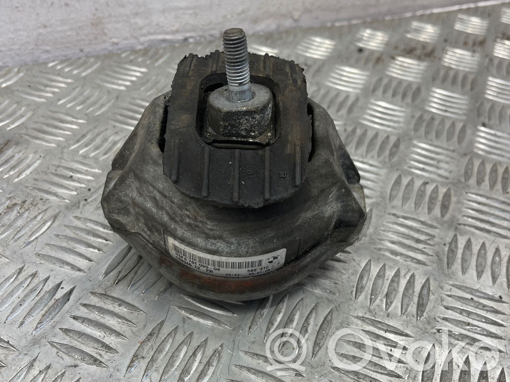 BMW 5 E60 E61 Engine mount bracket 