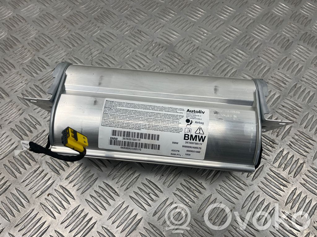 BMW 5 E60 E61 Keleivio oro pagalvė 