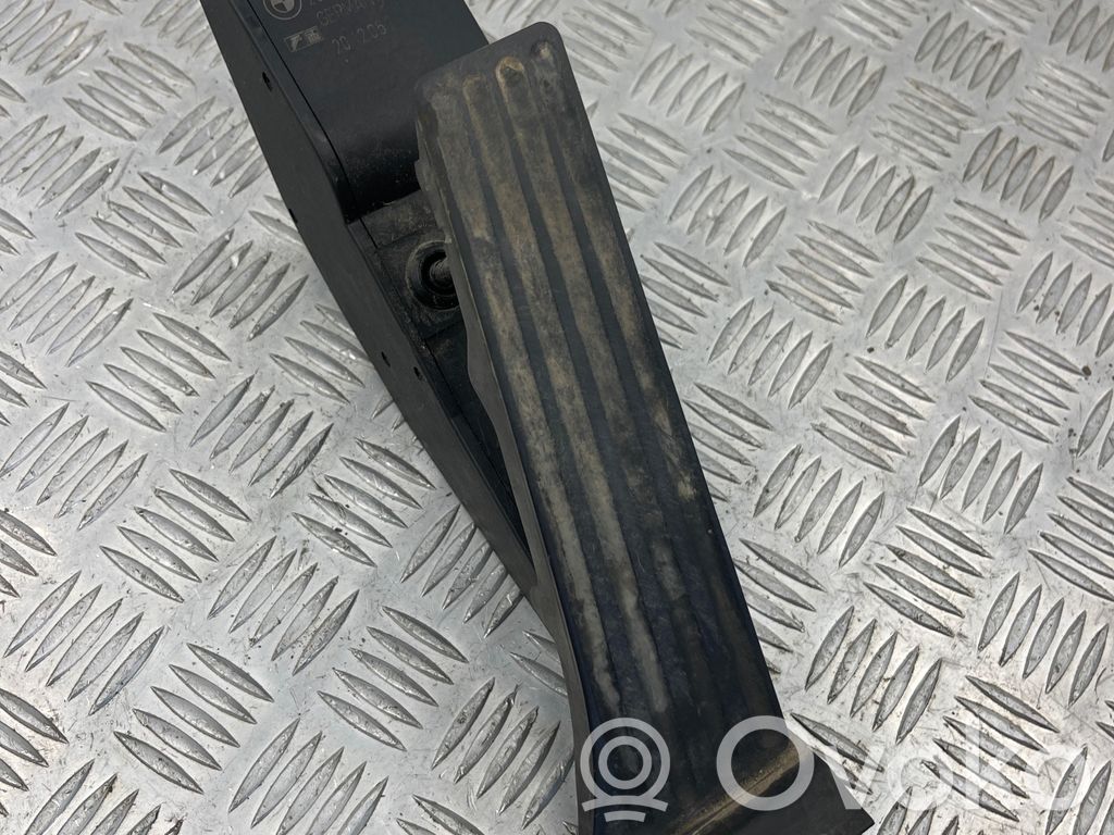 Accelerator throttle pedal   6766930,25916010,201205