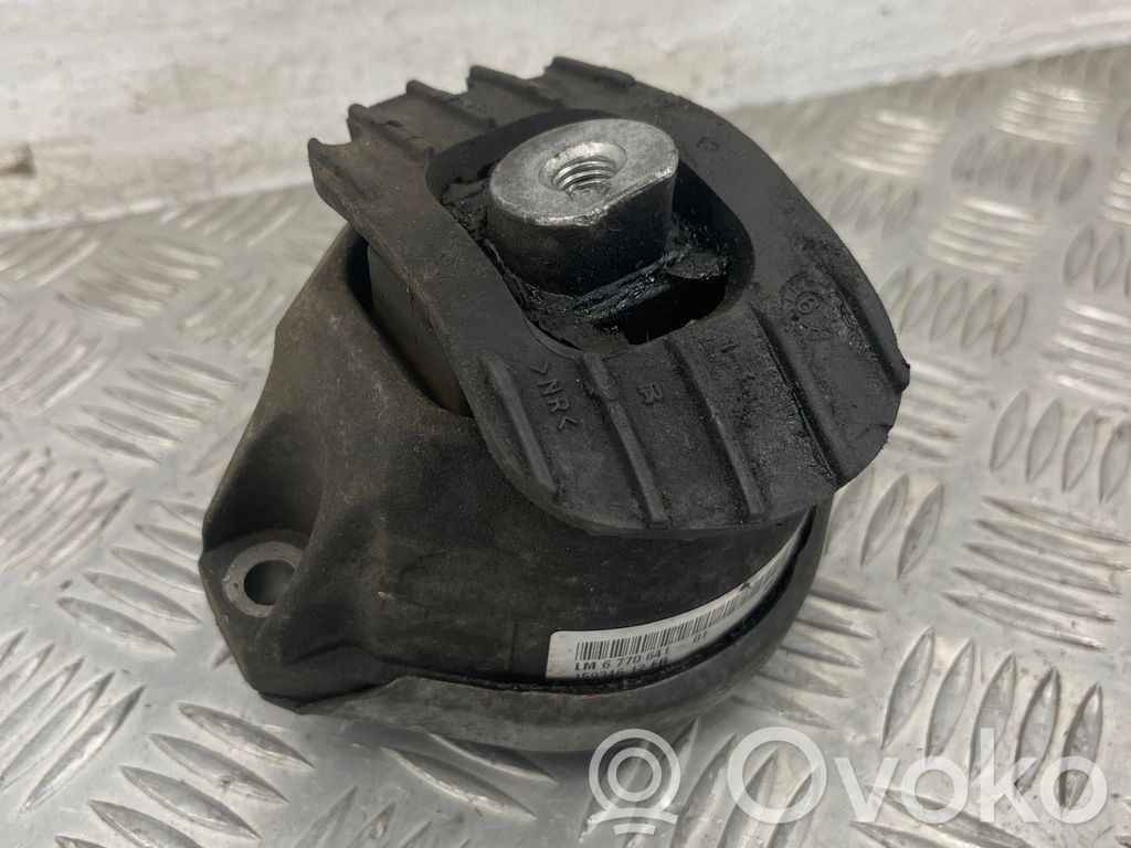 BMW 5 E60 E61 Engine mount bracket 