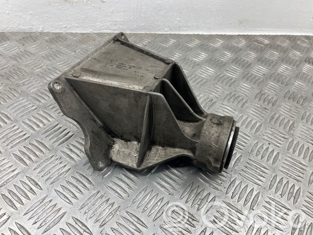 BMW 5 E60 E61 Driveshaft support bearing bracket 