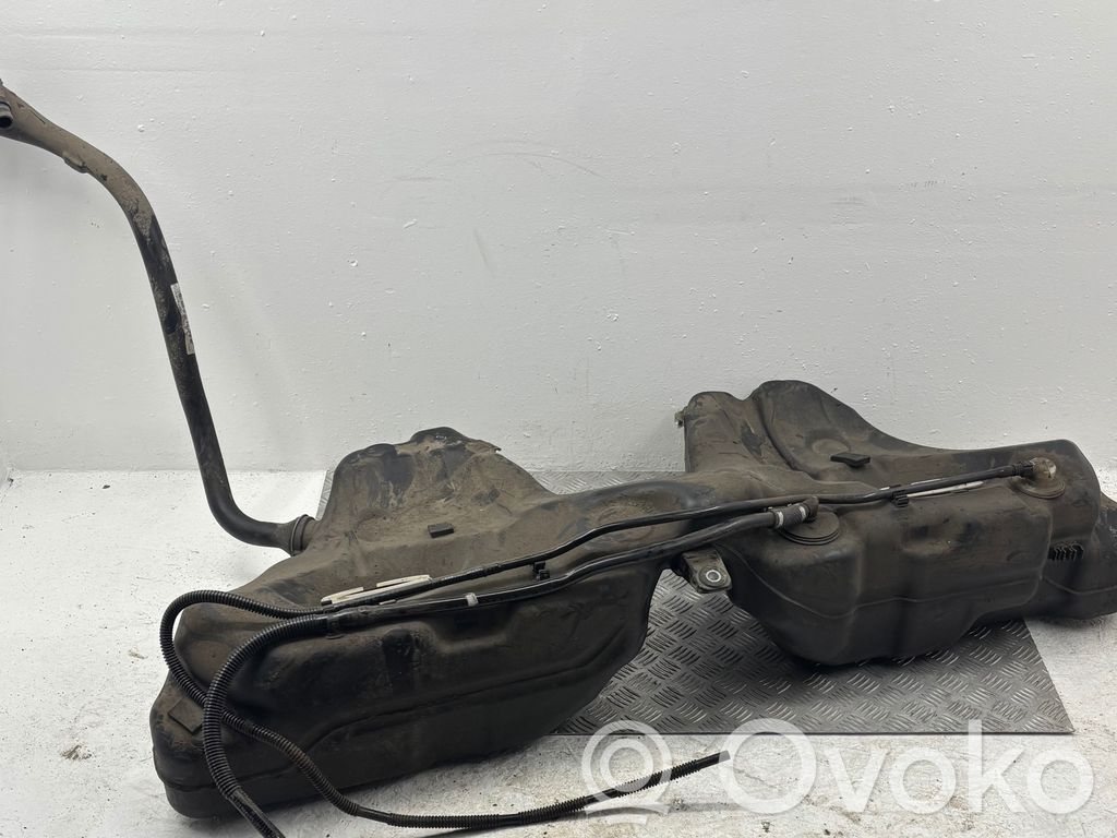 BMW 5 E60 E61 Kraftstofftank 