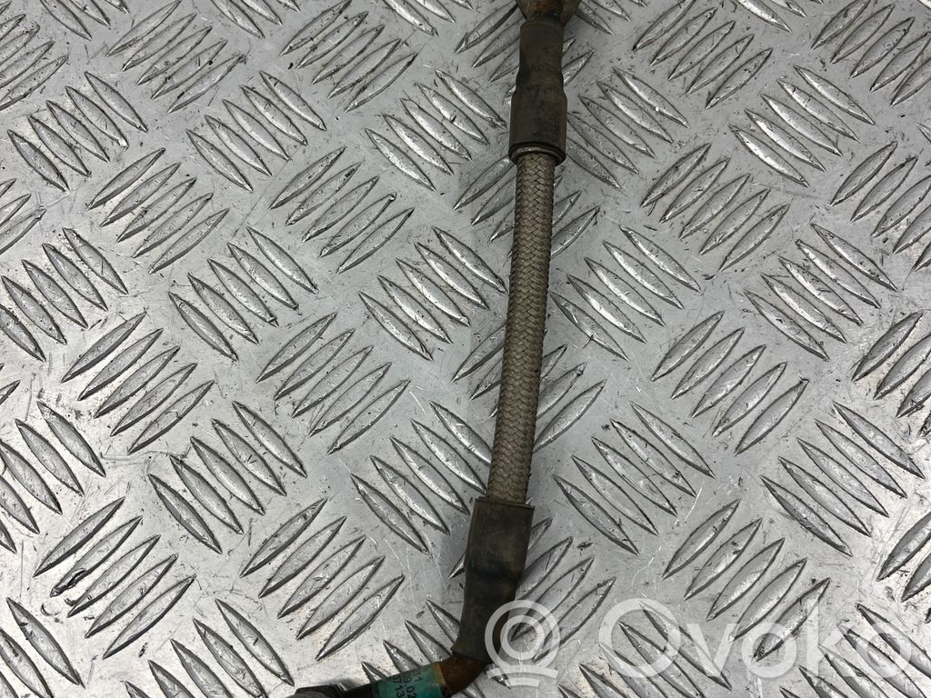 BMW 7 E65 E66 Aktiivijousituksen putki/letku 