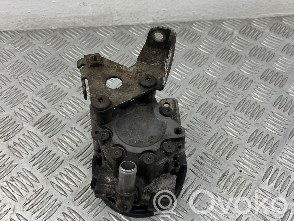BMW 5 E60 E61 Power steering pump 