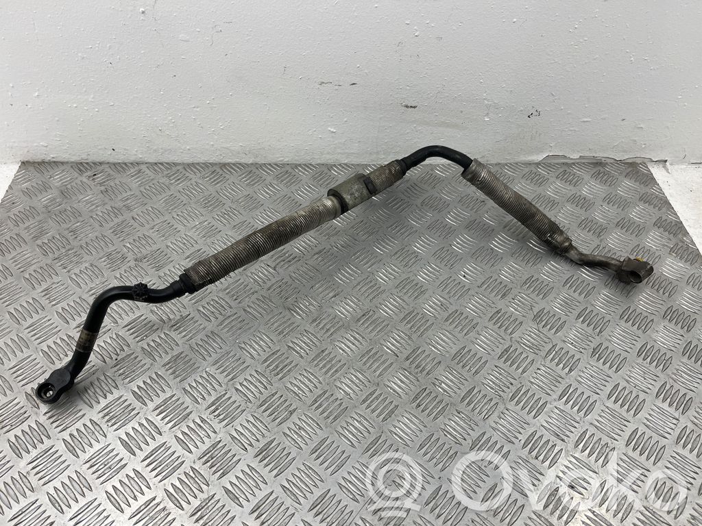 BMW 7 E65 E66 Ilmastointilaitteen putki (A/C) 