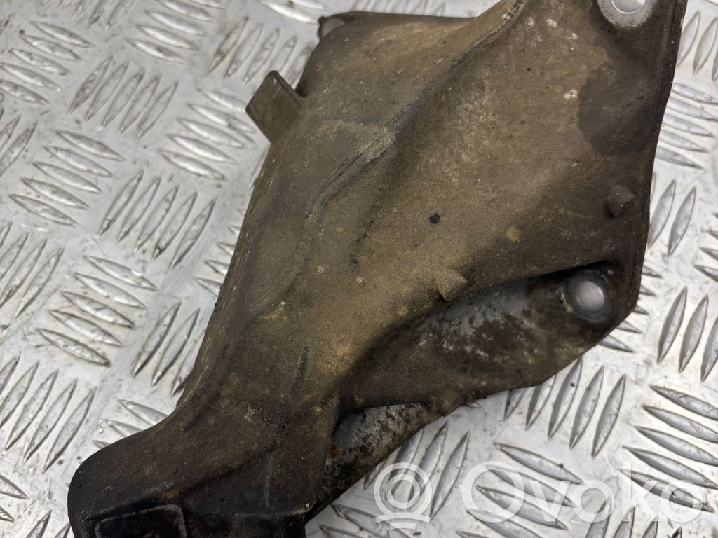 BMW 7 E65 E66 Engine mounting bracket 