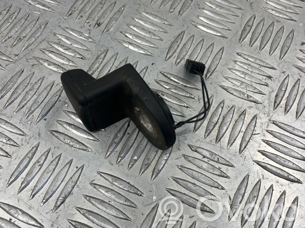 BMW 5 E60 E61 Tailgate glass/window release handle 