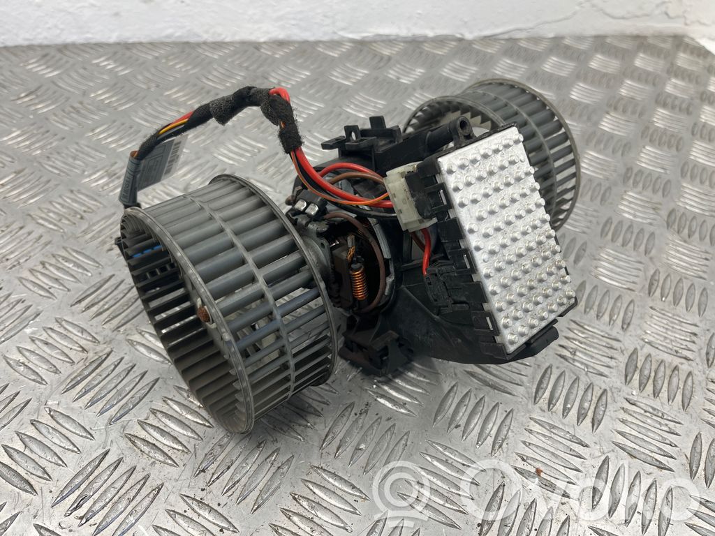 Mazā radiatora ventilators   235141,6934972,EEF57R