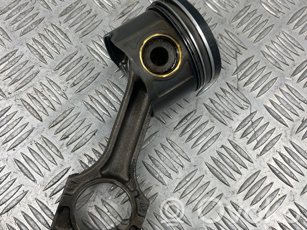 BMW 5 E60 E61 Pistón con biela 
