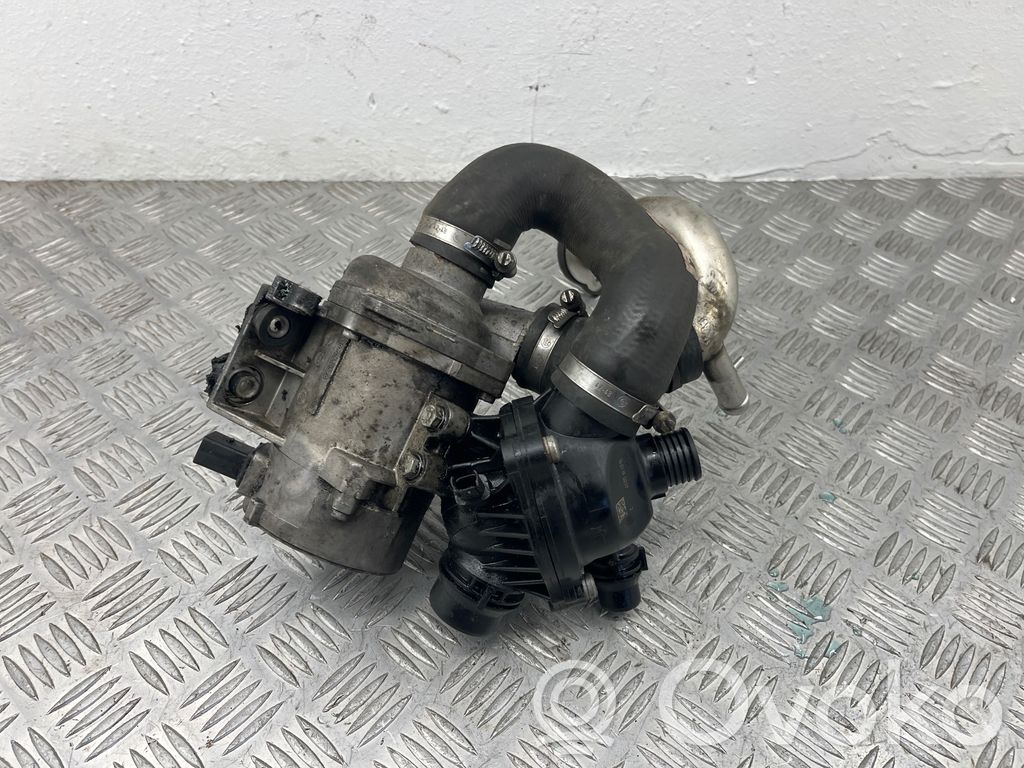 BMW 5 E60 E61 Water pump 