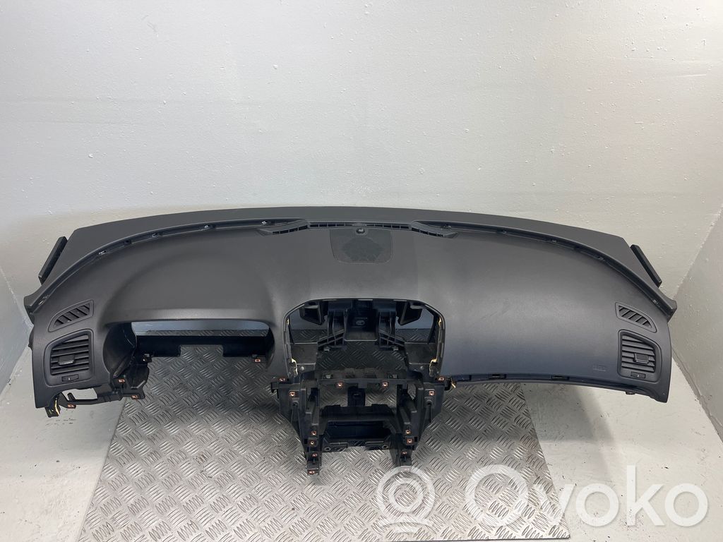 Opel Insignia A Dashboard 