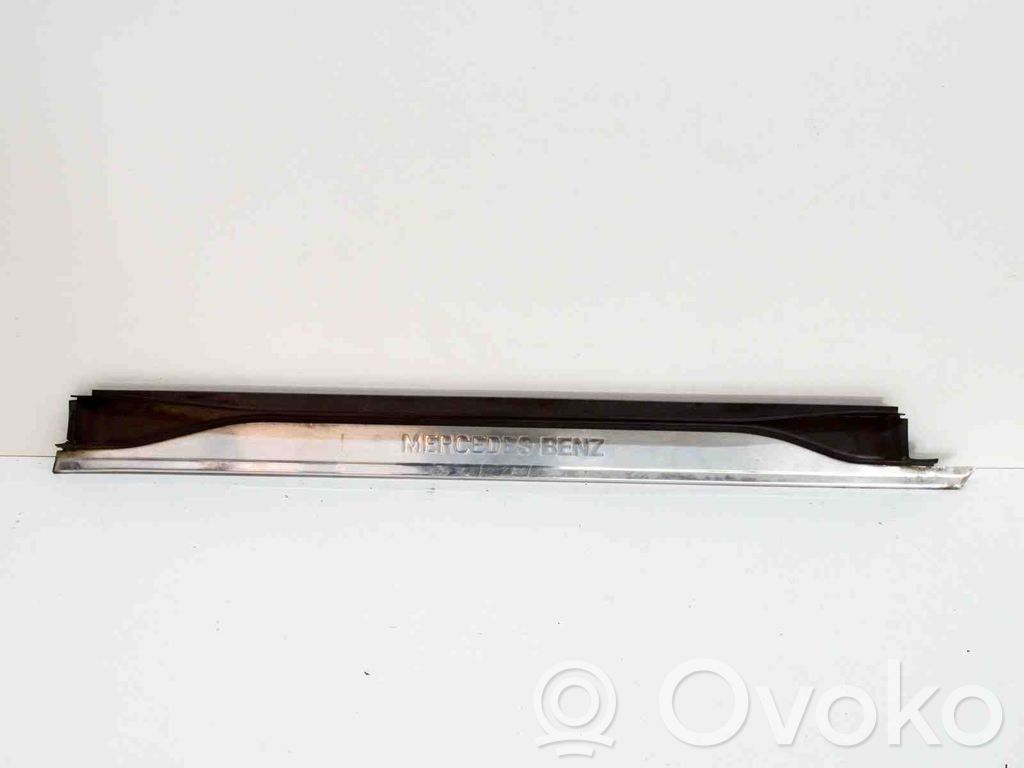 Mercedes-Benz SL R129 Osłona listwy przedniej 