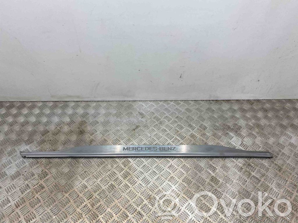 Mercedes-Benz SL R129 Osłona słupka szyby przedniej / A 