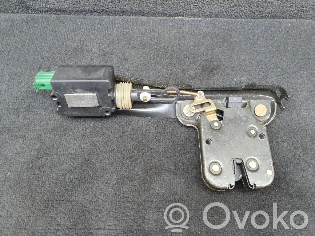 Audi TT Mk1 Zamek klapy tylnej / bagażnika 