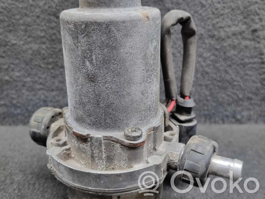 Audi A4 S4 B7 8E 8H Bomba de vacío 
