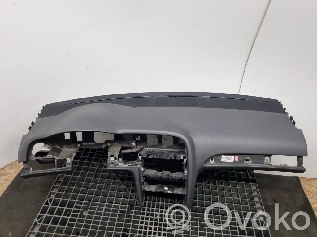 Audi A6 S6 C6 4F Panelė 