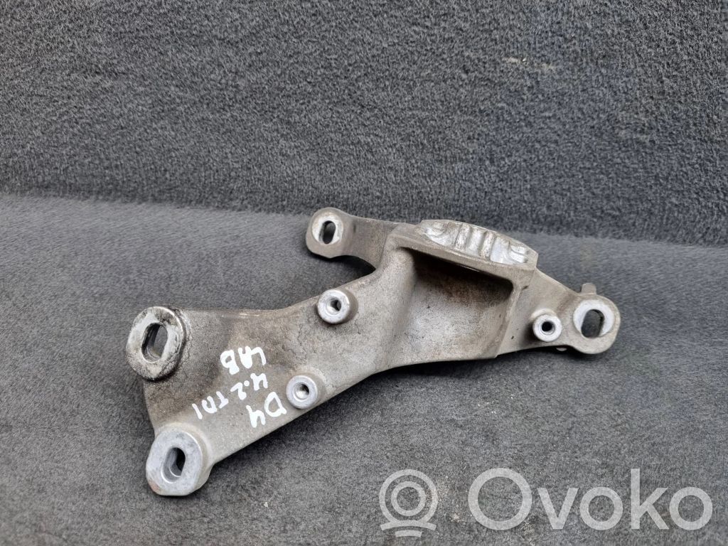 Audi A8 S8 D4 4H Łapa / Mocowanie skrzyni biegów 