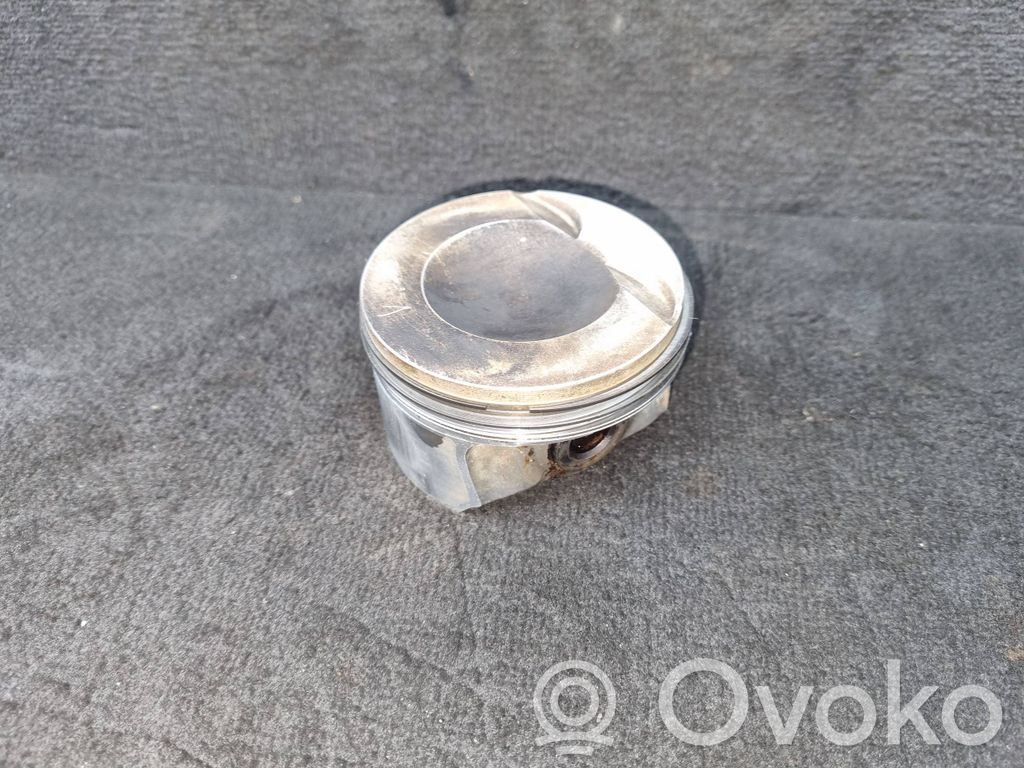Audi A4 S4 B8 8K Piston 