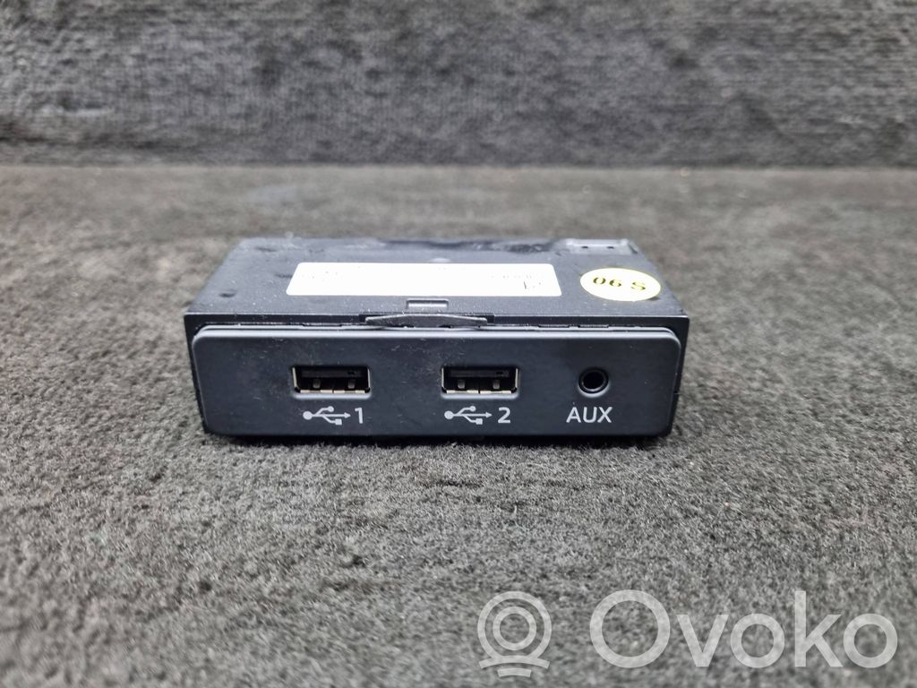 Audi Q7 4M Connecteur/prise USB 