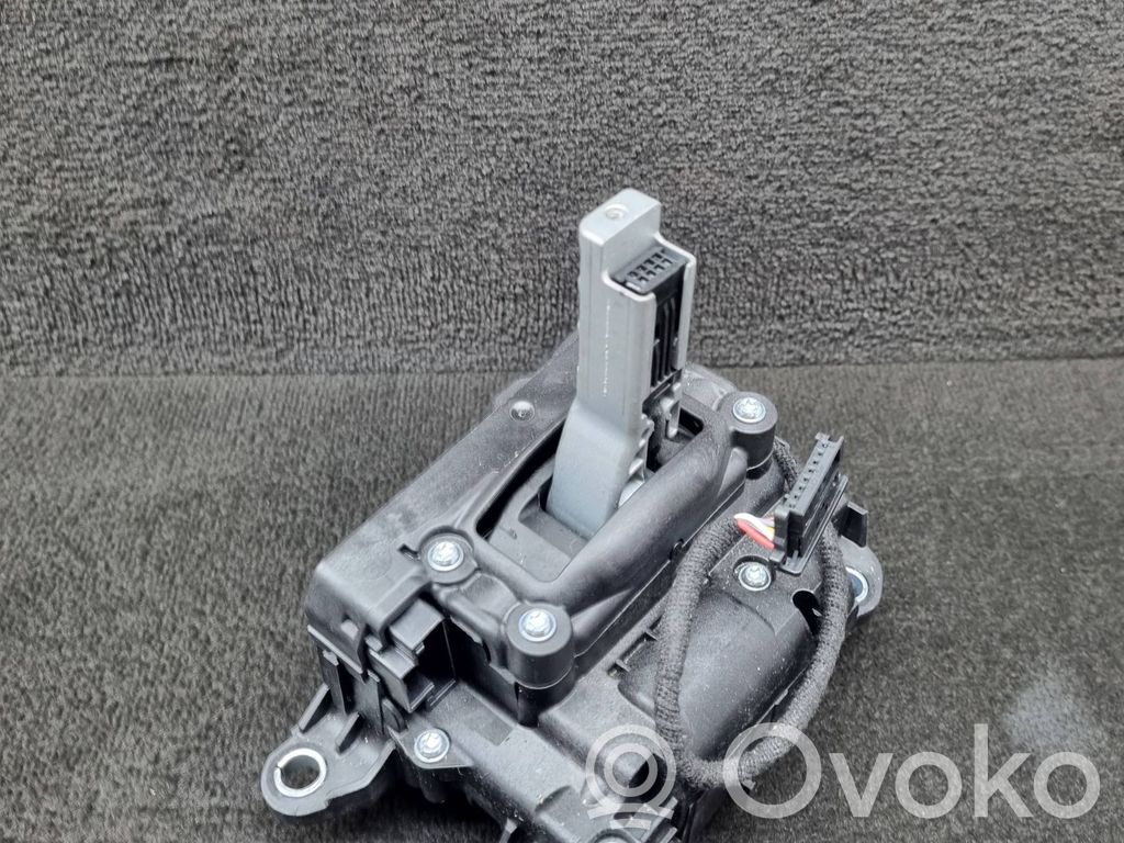 Audi A4 S4 B9 Lewarek zmiany biegów / górny 