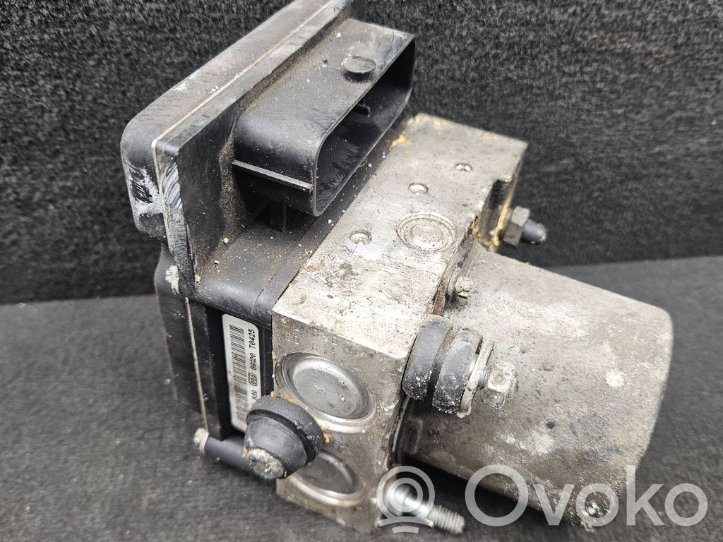 Audi A6 S6 C6 4F ABS bloks 