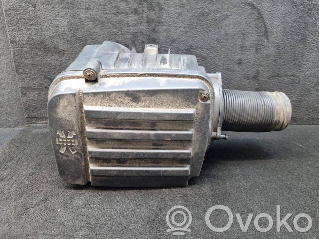 Audi A3 S3 8P Air filter box 