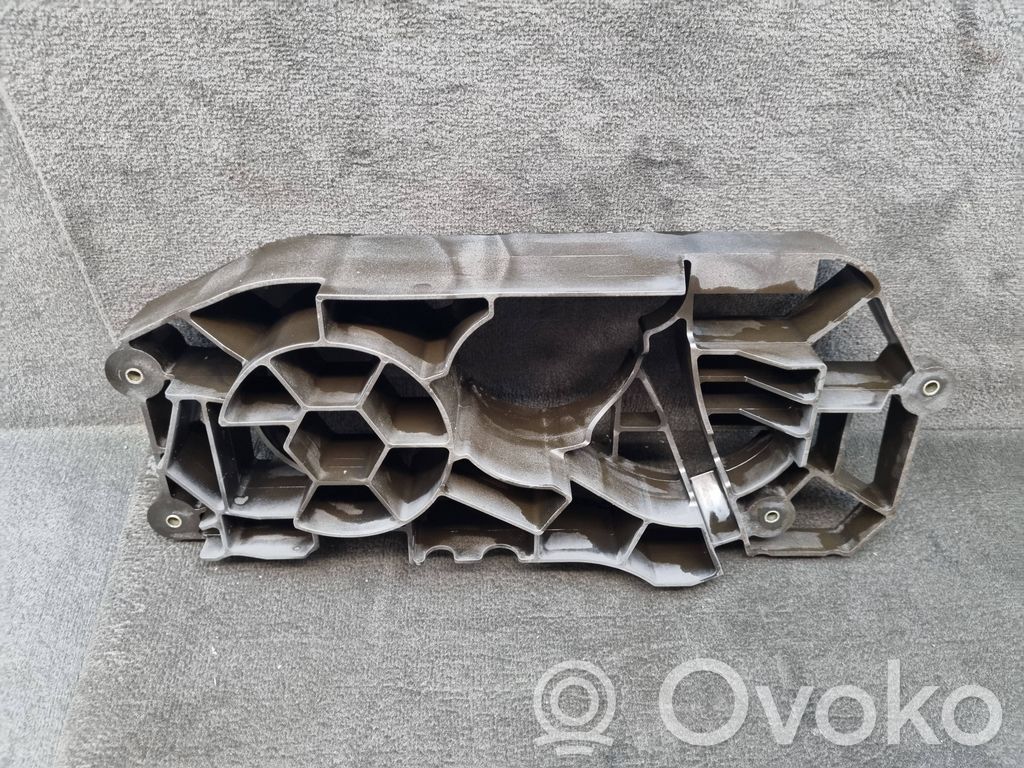 Audi A6 S6 C6 4F Tepalo nusodintuvas (separatorius) 