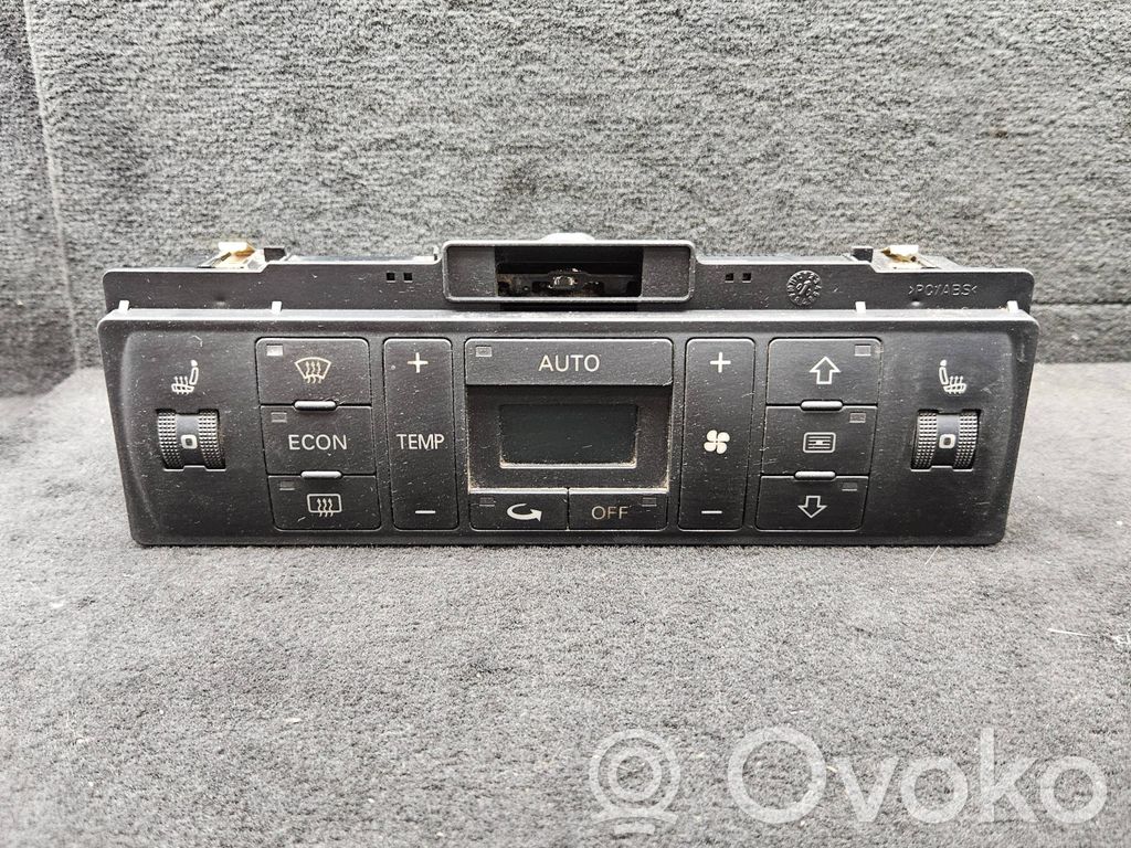 Audi A4 S4 B5 8D Climate control unit 