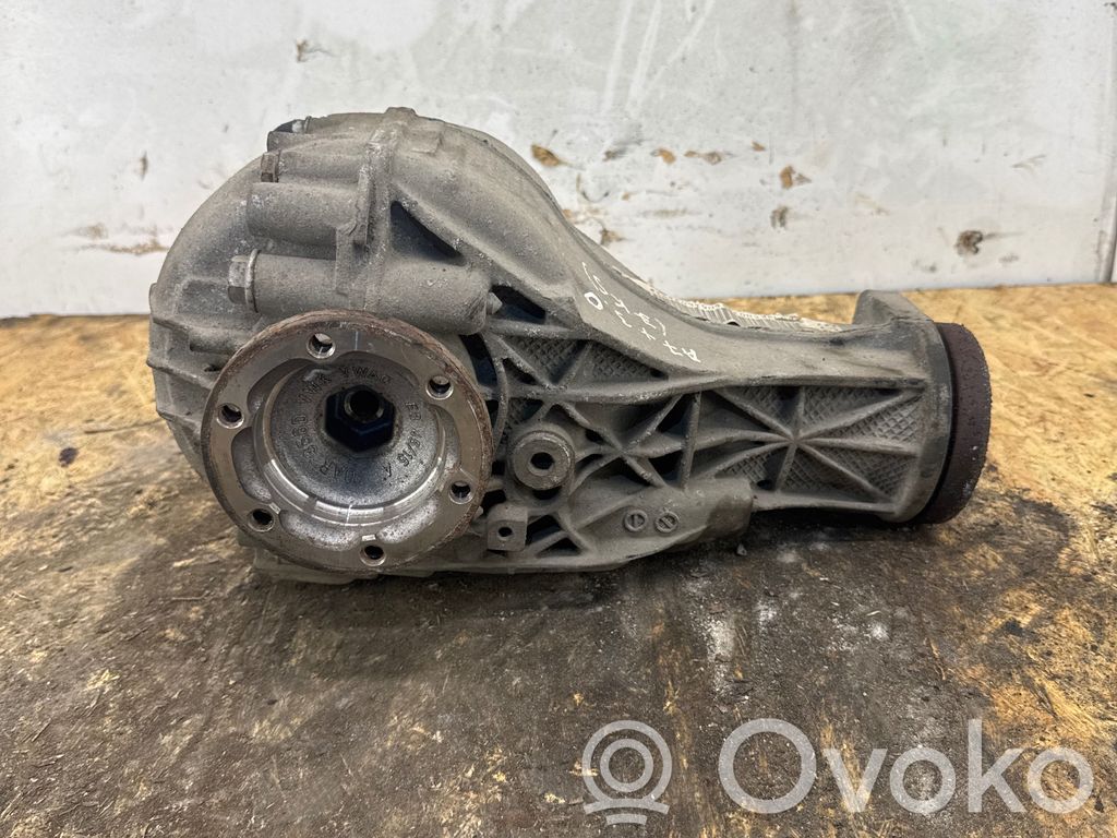 Audi A7 S7 4G Galinis reduktorius 
