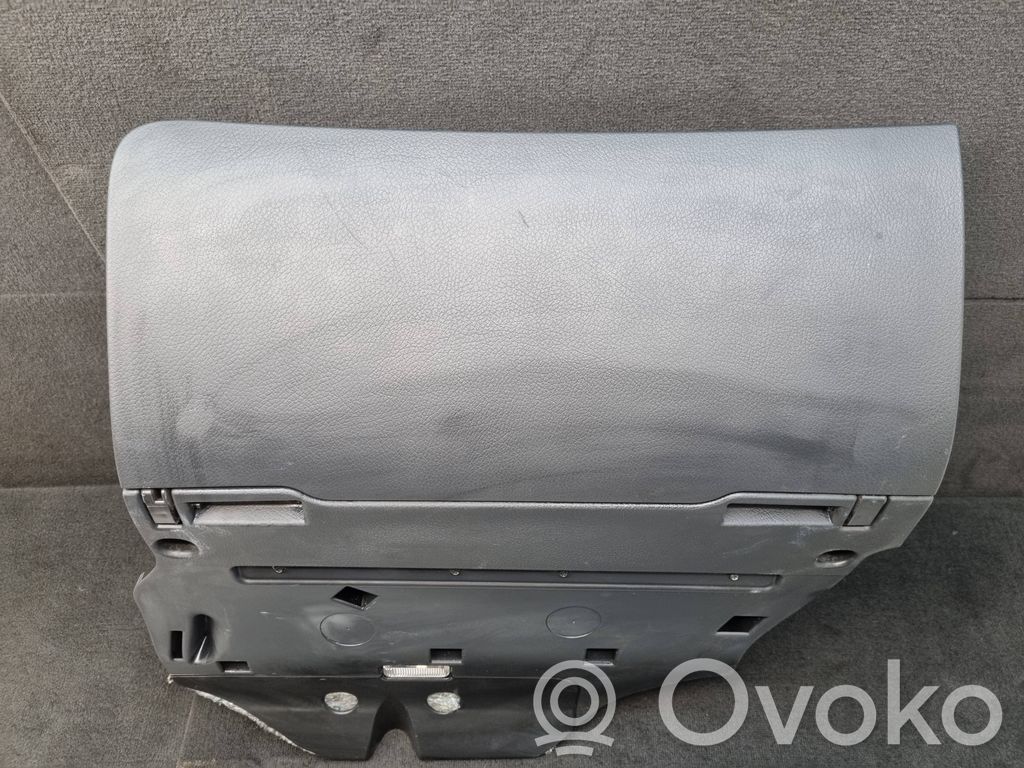 Audi A6 S6 C6 4F Mantu nodalījums 