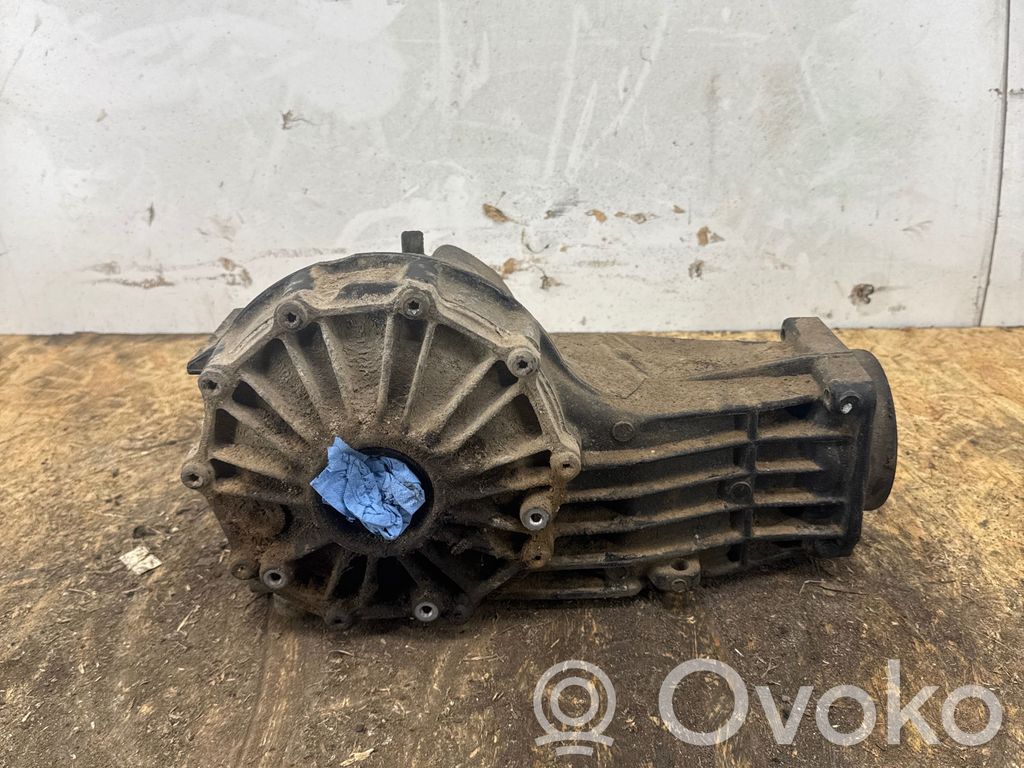 Audi A4 S4 B7 8E 8H Galinis reduktorius 