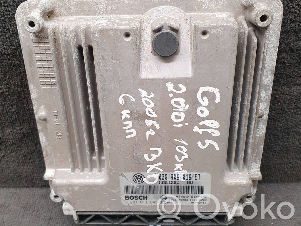 Volkswagen Golf V Engine control unit/module 