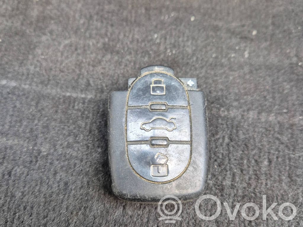 Audi A4 S4 B6 8E 8H Tarjeta/llave de arranque 