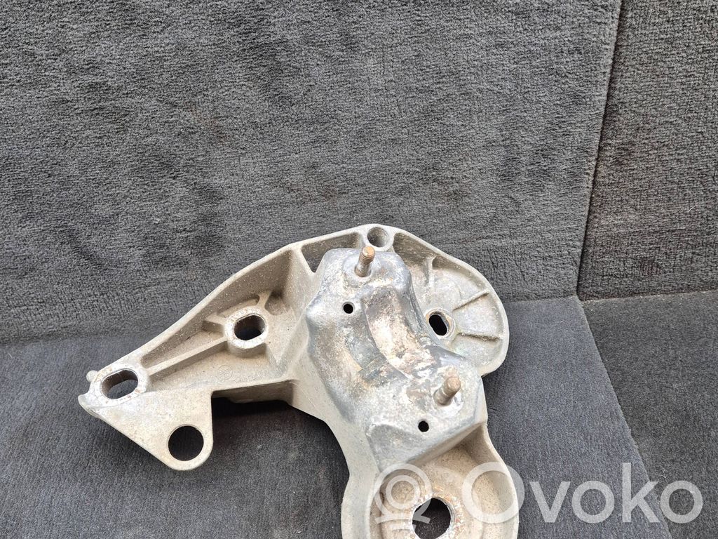 Audi A6 S6 C6 4F Engine mounting bracket 