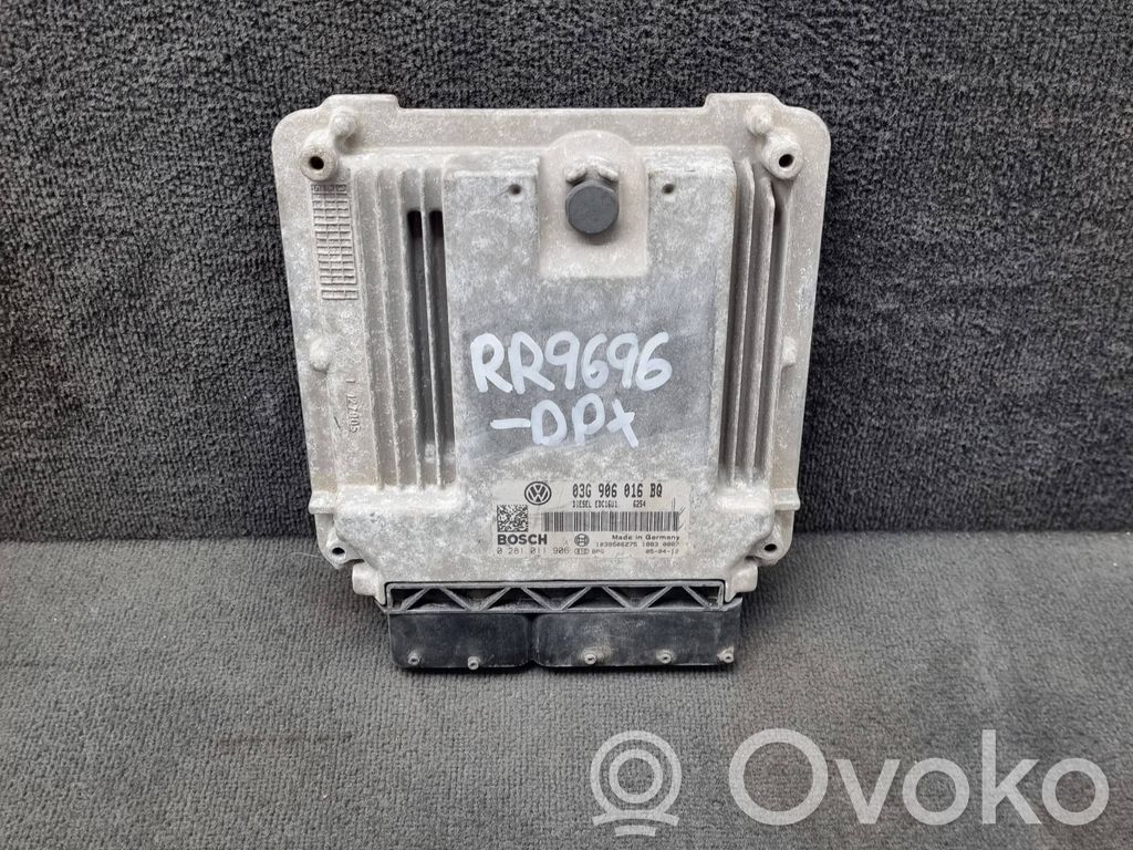 Volkswagen Touran I Engine control unit/module 