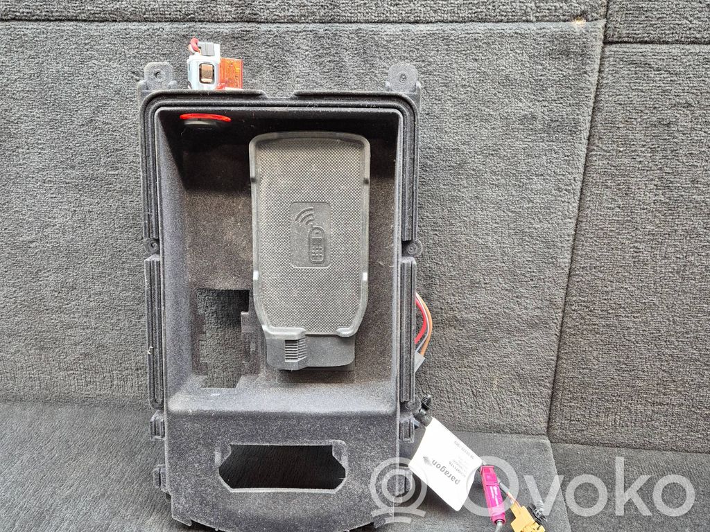 Audi A6 S6 C7 4G Wireless charging module 