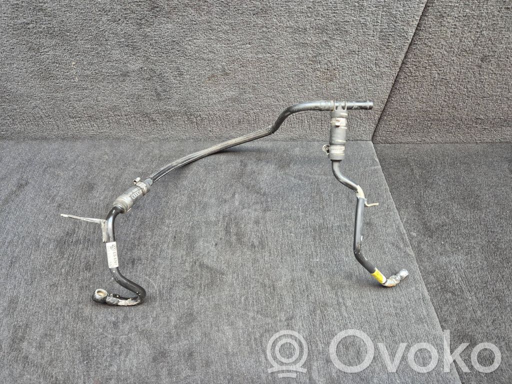 Audi A6 S6 C6 4F Engine coolant pipe/hose 