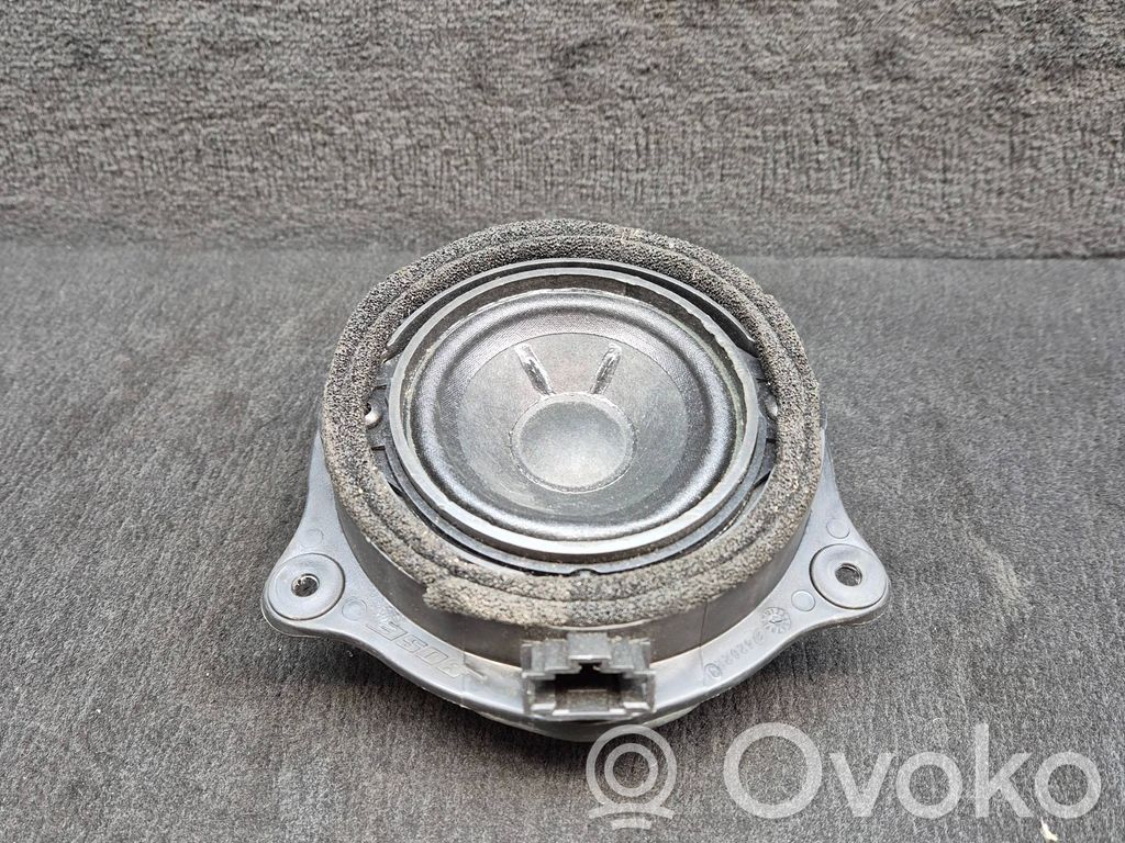 Audi A6 Allroad C6 Etuoven kaiutin 