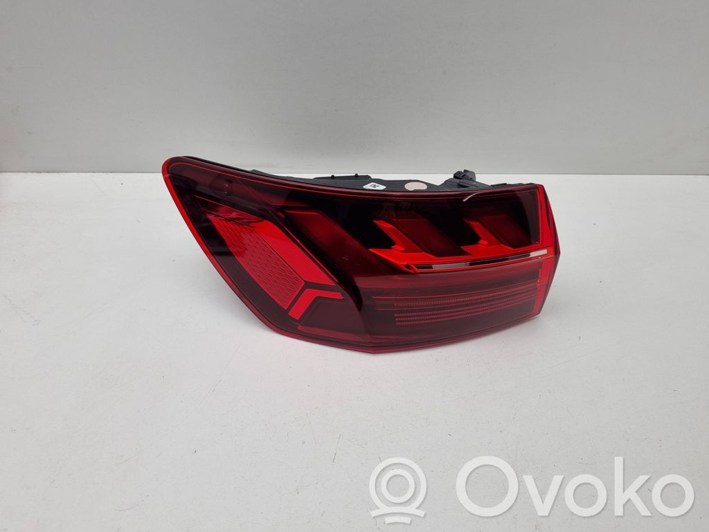 Audi A4 S4 B9 Lampa tylna 