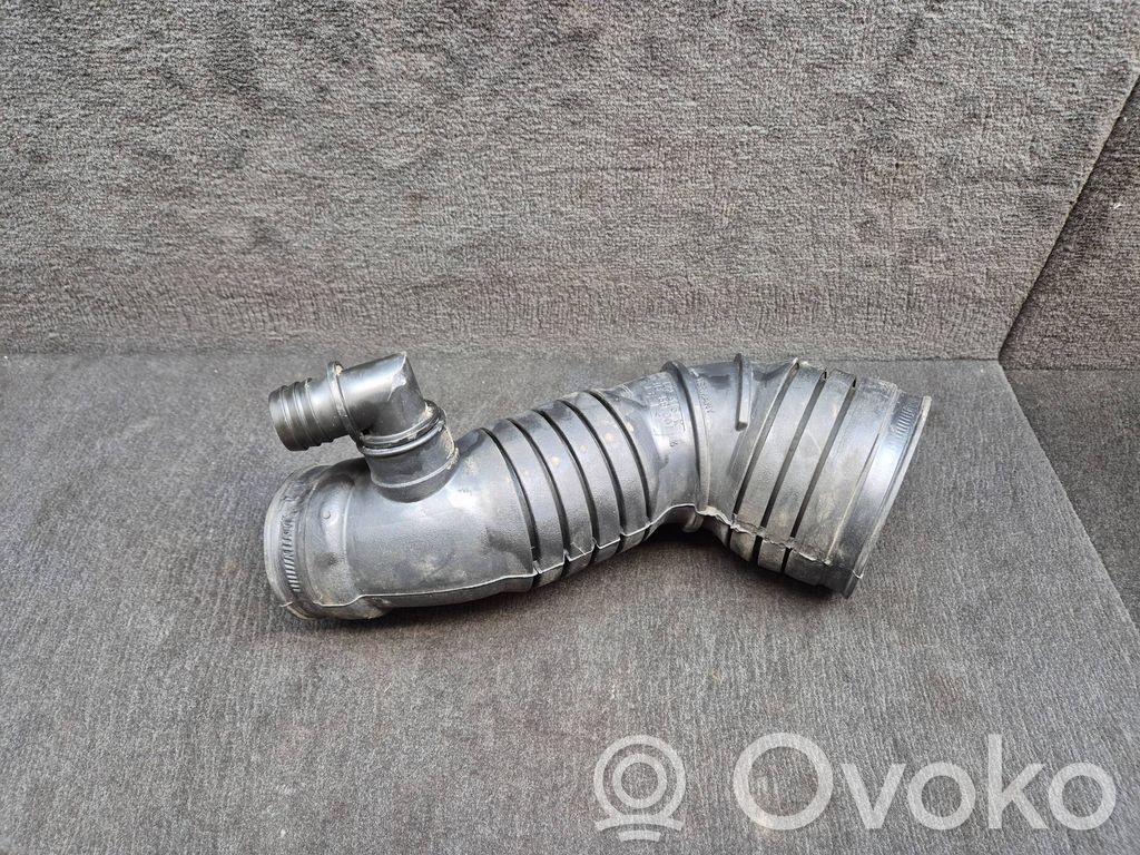 Audi A6 S6 C5 4B Turbo air intake inlet pipe/hose 