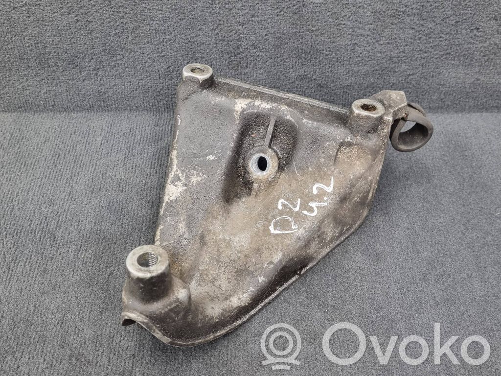 Audi A8 S8 D2 4D Engine mounting bracket 