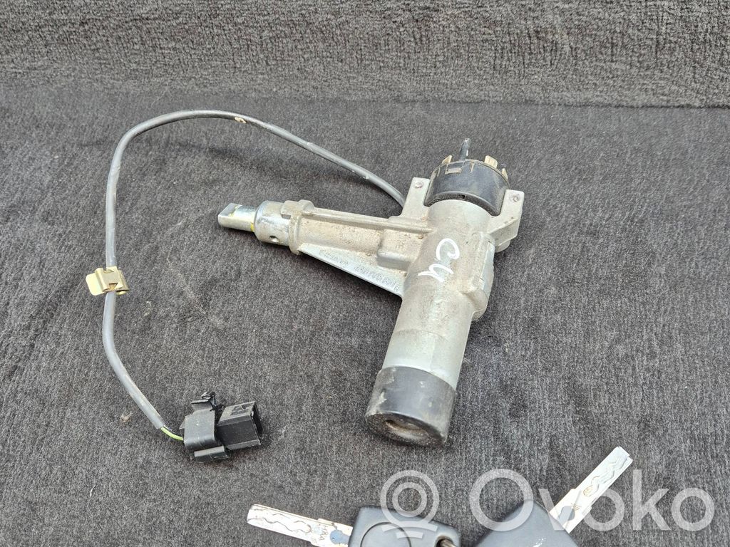 Audi A6 S6 C4 4A Virtalukko 
