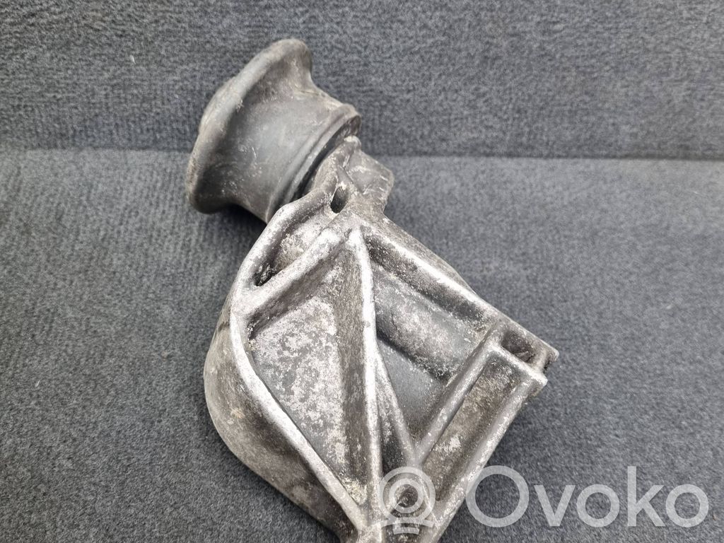 Audi 80 90 S2 B4 Engine mounting bracket 