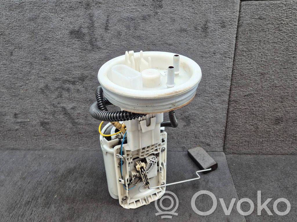 Audi A4 S4 B7 8E 8H Bomba interna de combustible 