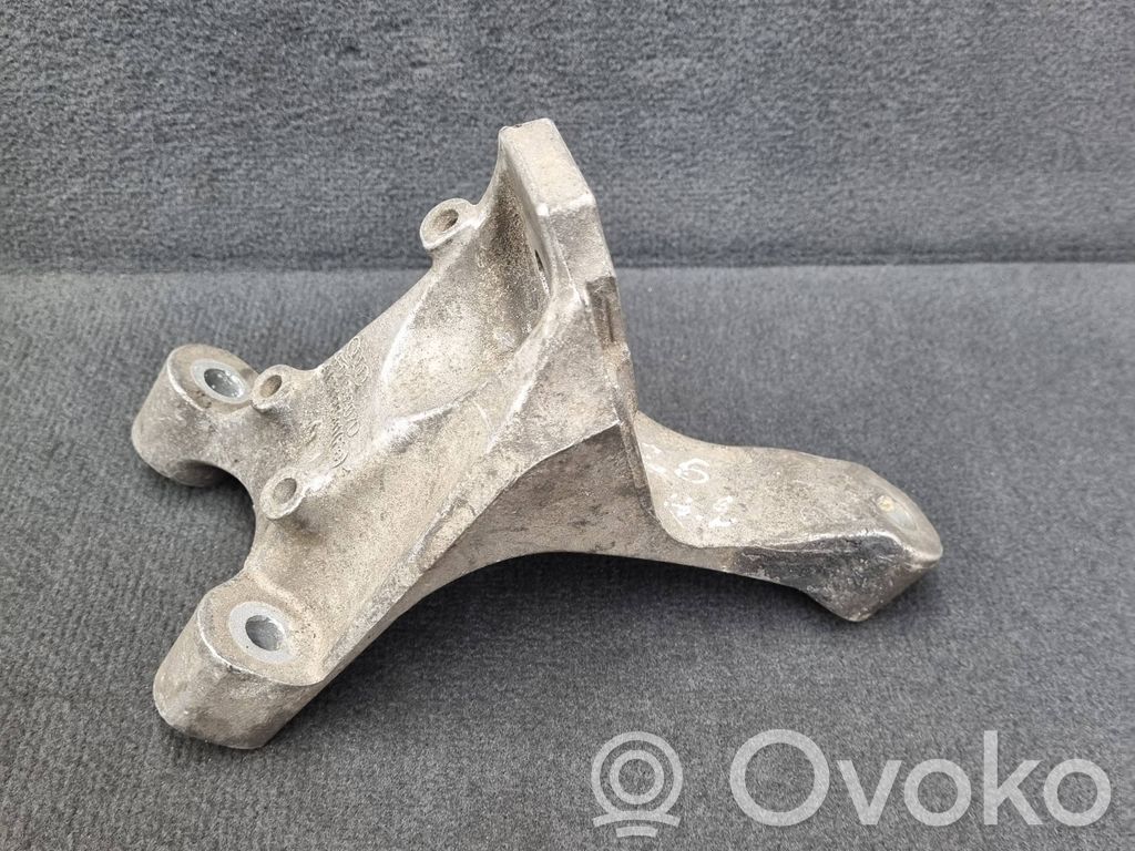 Audi A6 S6 C6 4F Engine mounting bracket 